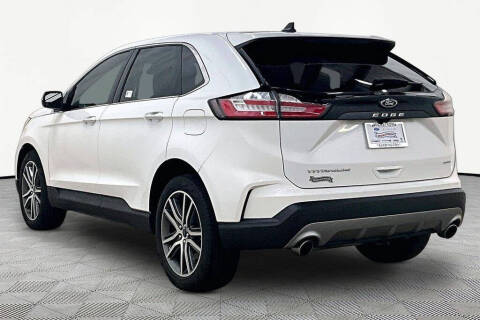 2022 Ford Edge Titanium