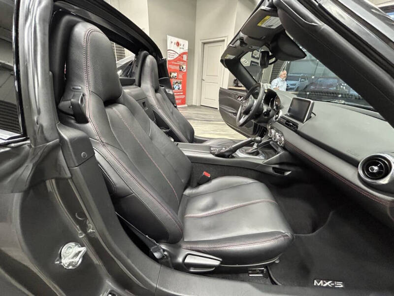 2017 Mazda MX-5 Miata RF Grand Touring