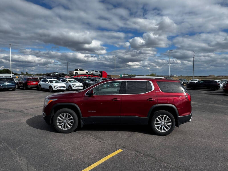 2017 GMC Acadia SLE-2