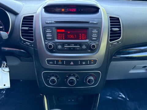 2015 Kia Sorento LX