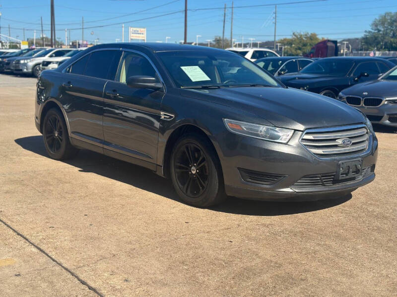 2017 Ford Taurus SE
