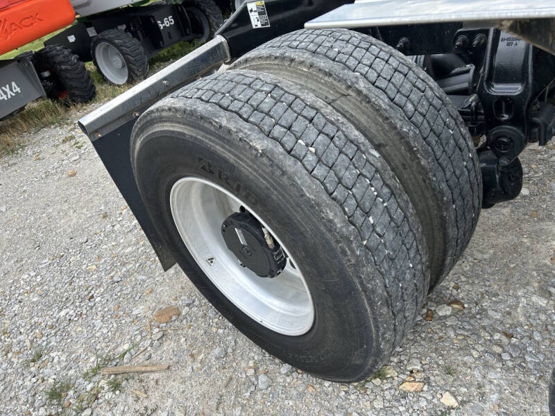 2020 Peterbilt 579 Road Tractor