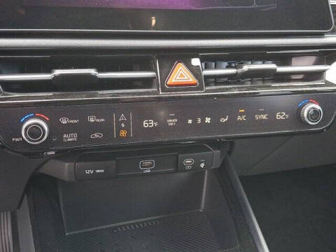 2025 Kia Niro Plug-In Hybrid EX