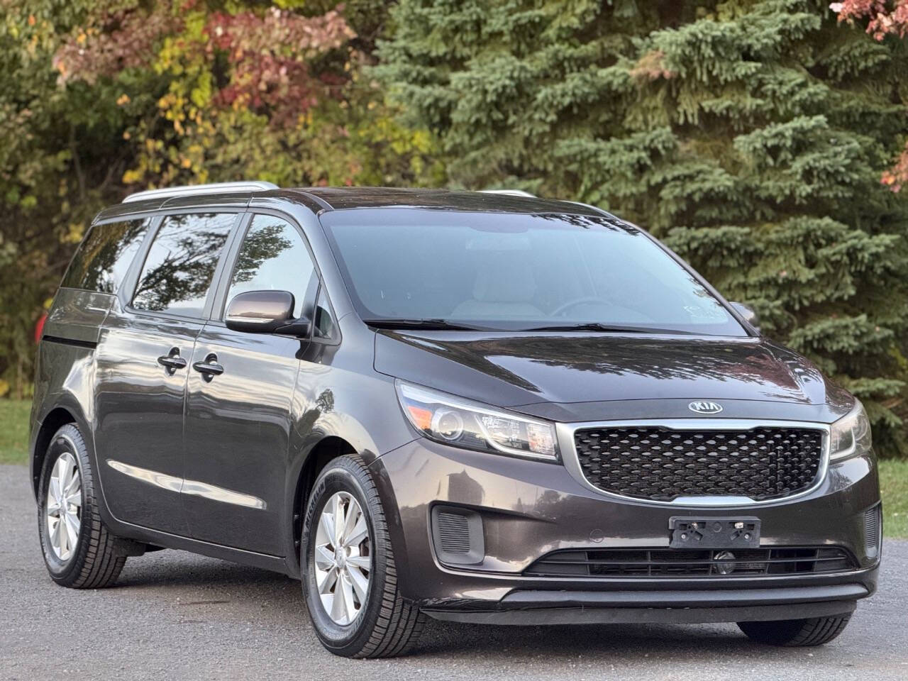 2015 Kia Sedona for sale at Town Auto Inc in Clifton Park, NY