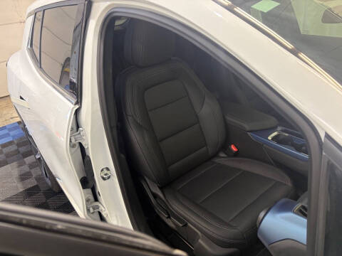 2025 Chevrolet Equinox EV LT 2