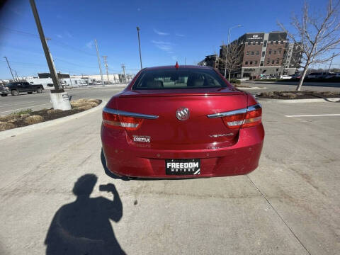 2012 Buick Verano Leather Group
