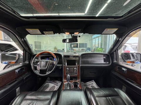 2017 Lincoln Navigator L Select