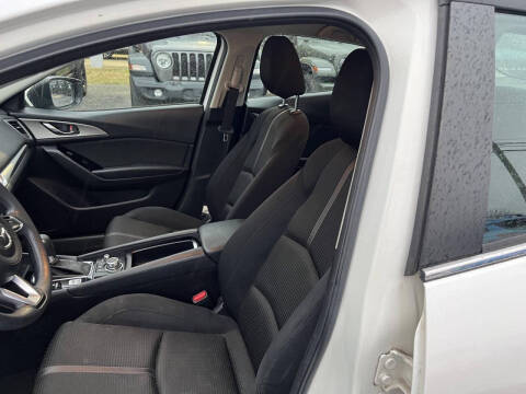 2017 Mazda MAZDA3 Sport