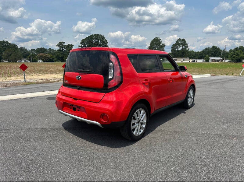 2017 Kia Soul +