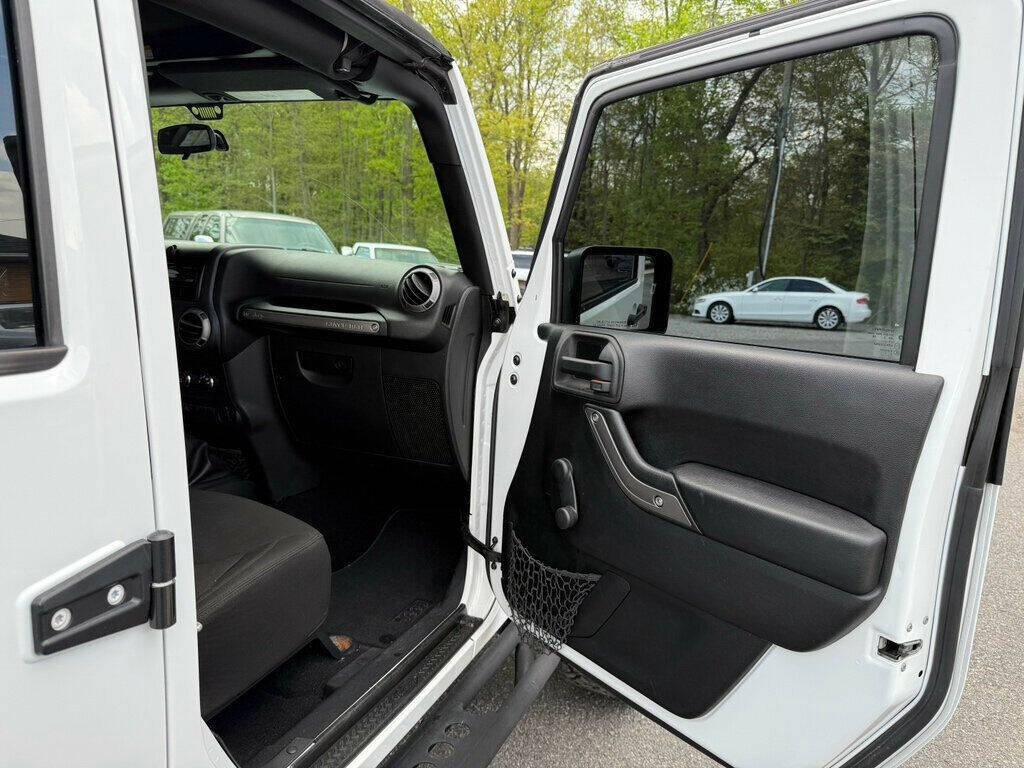 2015 Jeep Wrangler Unlimited 50