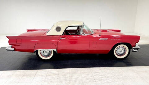 1957 Ford Thunderbird