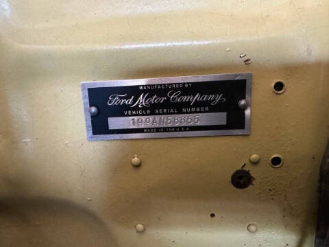 1948 Ford Super Deluxe