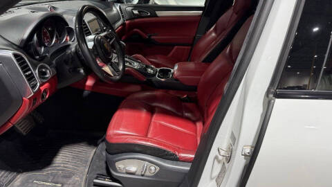 2016 Porsche Cayenne GTS