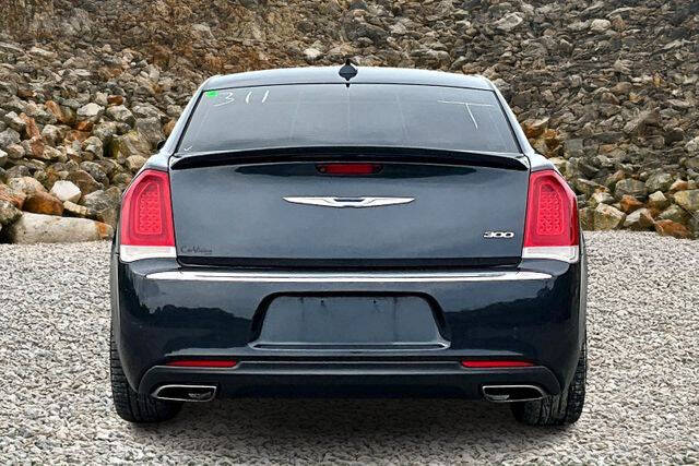 2018 Chrysler 300 Limited