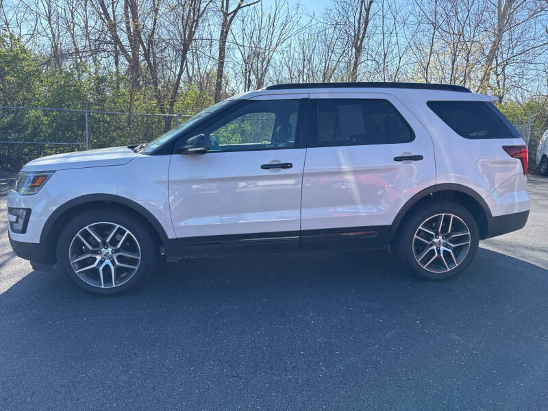 2017 Ford Explorer Sport