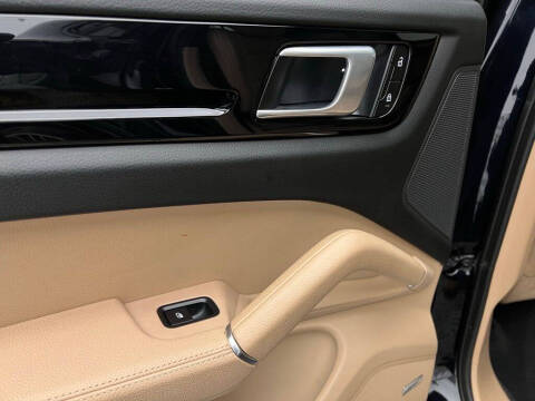 2022 Porsche Cayenne