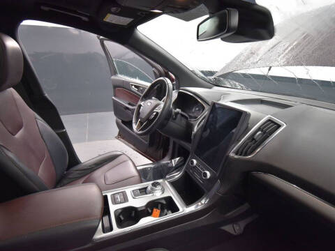 2021 Ford Edge Titanium