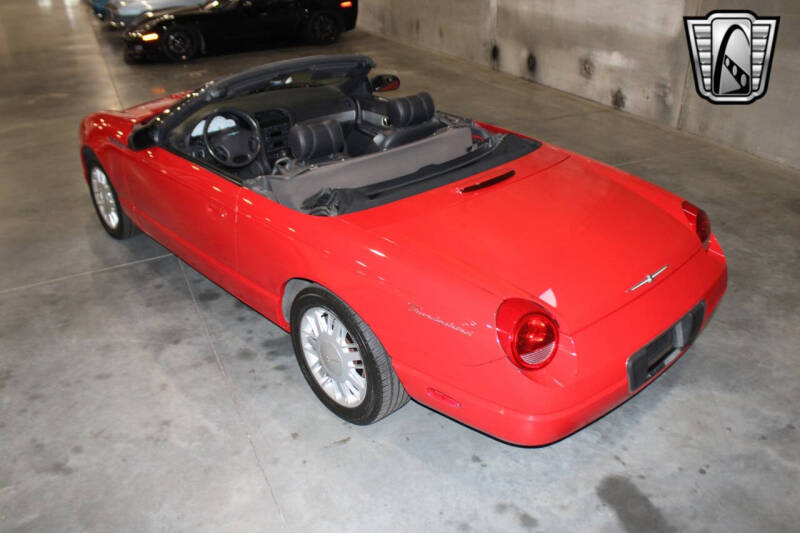 2002 Ford Thunderbird Deluxe