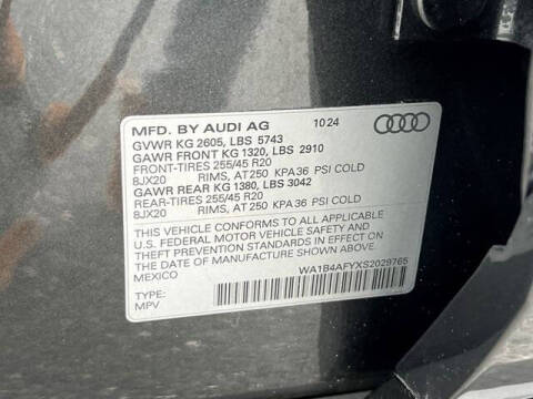 2025 Audi SQ5 3.0T quattro Premium Plus