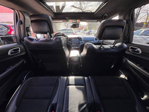 2019 Jeep Grand Cherokee SRT