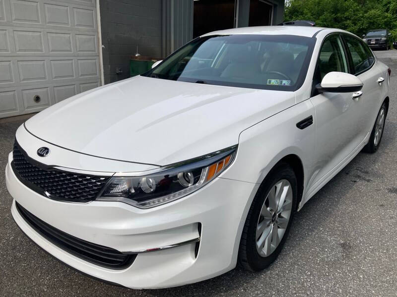 2016 Kia Optima EX's photo