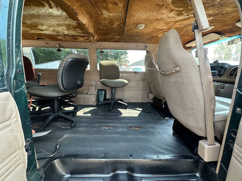 2002 Dodge Ram Van 3500 Maxi