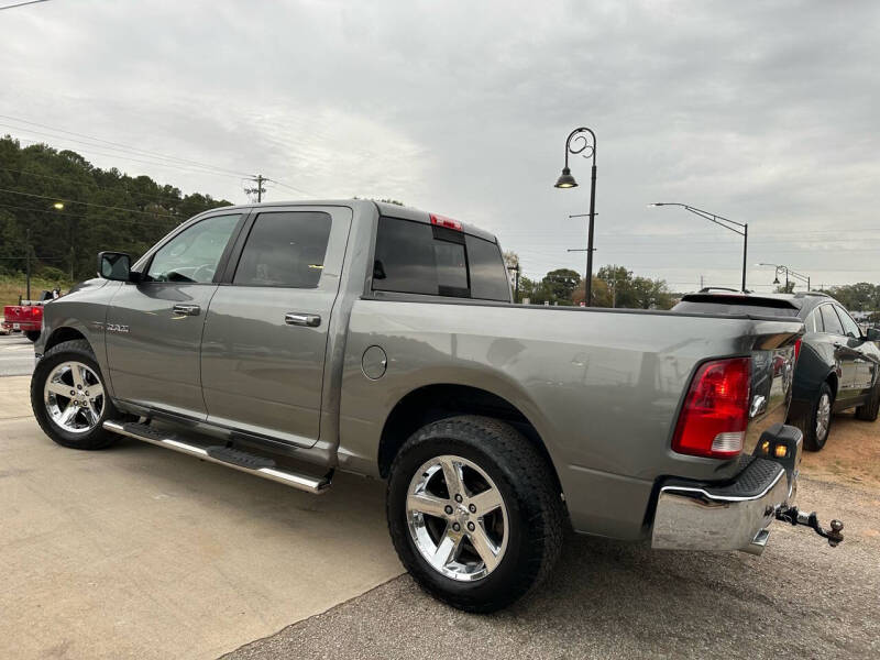 2010 RAM Ram 1500 Pickup SLT photo 11