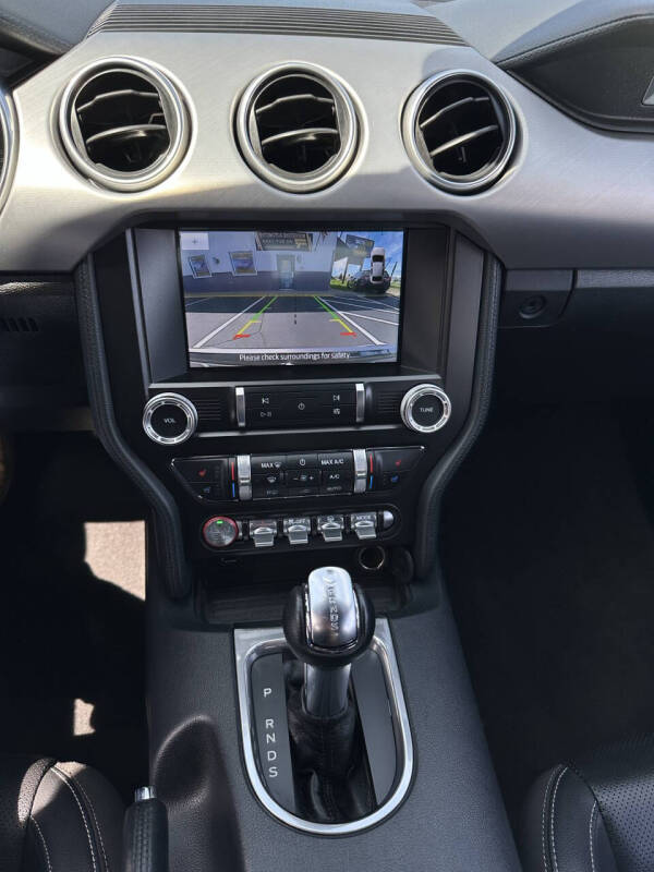 2022 Ford Mustang EcoBoost Premium