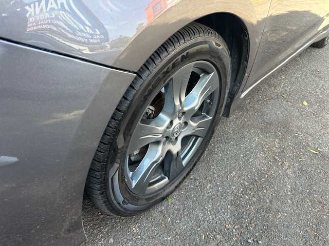 2017 Toyota Sienna SE Premium 8-Passenger