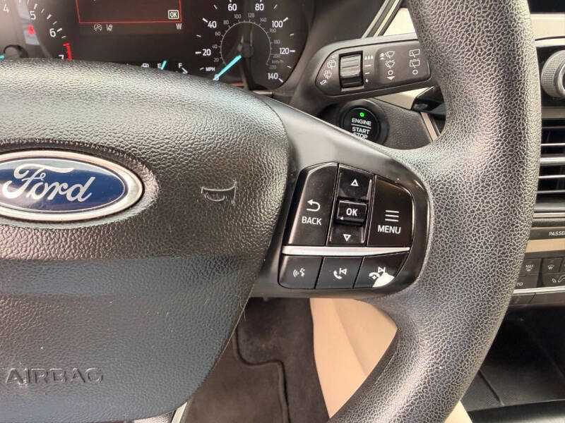 2020 Ford Escape SE