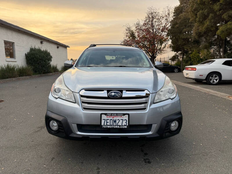 2014 Subaru Outback 2.5i Premium photo 2