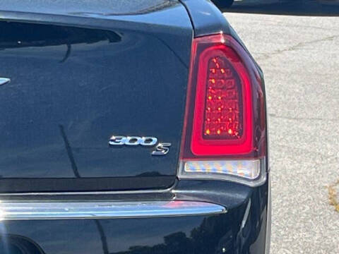 2019 Chrysler 300 S