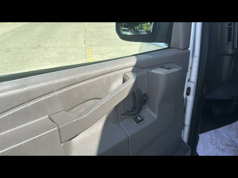 2021 Chevrolet Express 2500