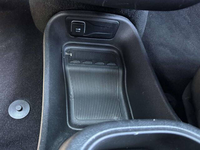 2024 Chrysler Pacifica Plug-In Hybrid Select
