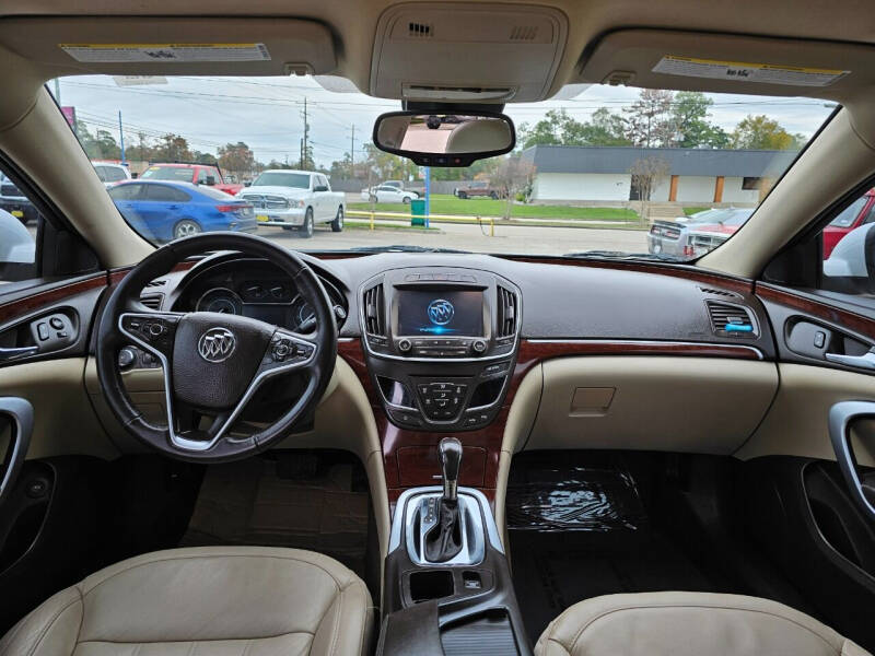 2017 Buick Regal Sport Touring photo 6