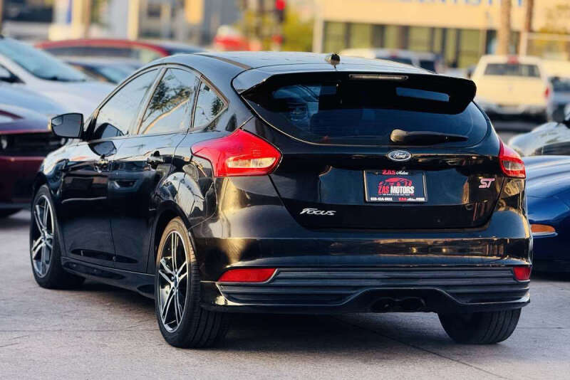 2017 Ford Focus ST