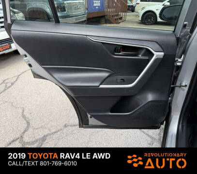 2019 Toyota RAV4 LE