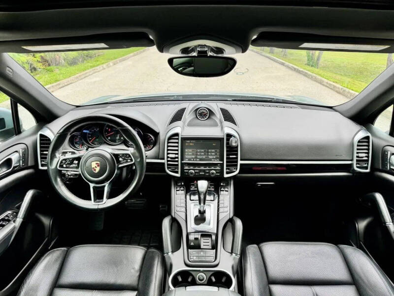 2016 Porsche Cayenne
