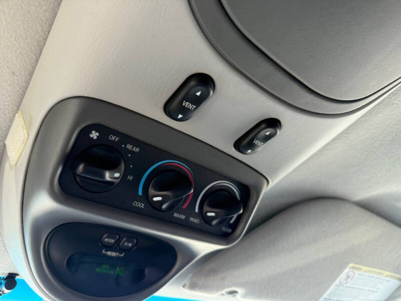 2005 Ford Excursion XLT