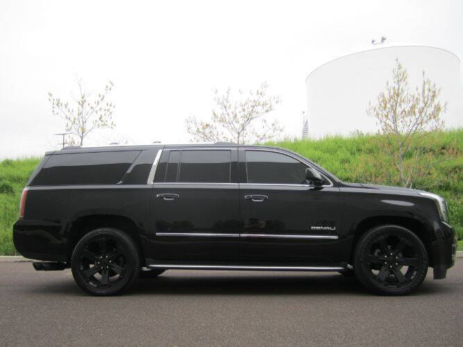 2017 GMC Yukon XL Denali