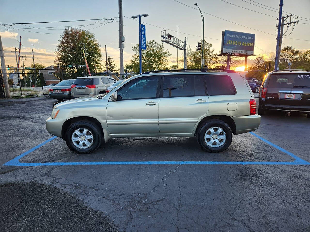 2003 Toyota Highlander for sale at Chicago Auto House in Chicago, IL