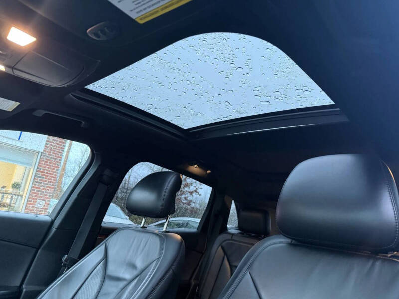 2019 Lincoln Nautilus Select