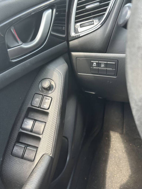 2014 Mazda MAZDA3 i Sport