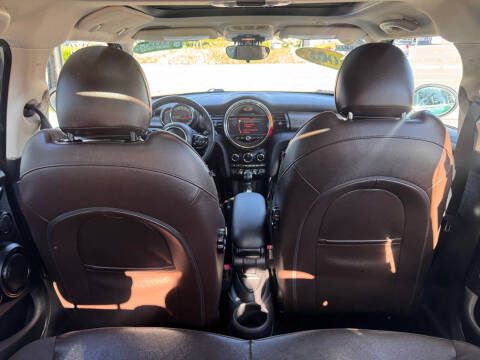 2015 MINI Hardtop 4 Door Cooper