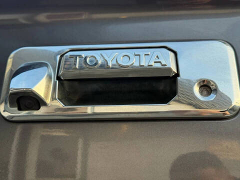 2016 Toyota Tundra SR5