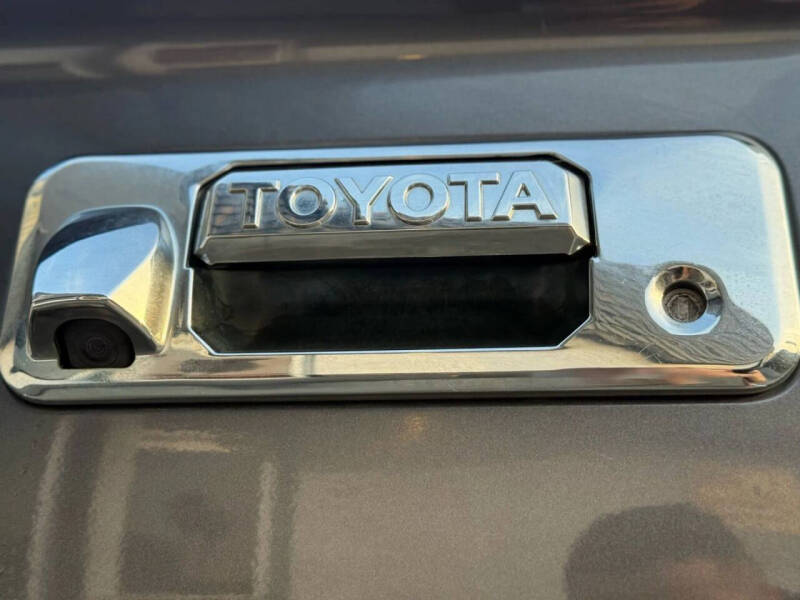 2016 Toyota Tundra SR5