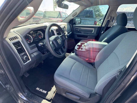 2017 RAM 1500 SLT