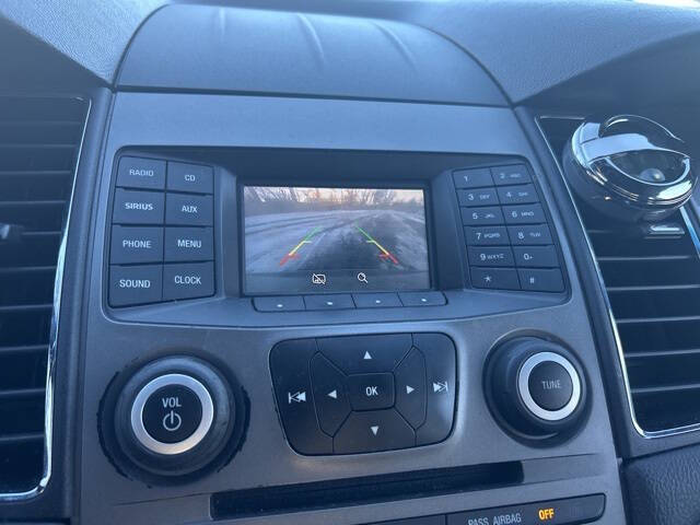 2015 Ford Taurus SEL