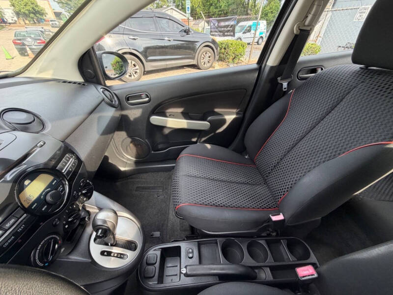 2011 Mazda MAZDA2 Touring