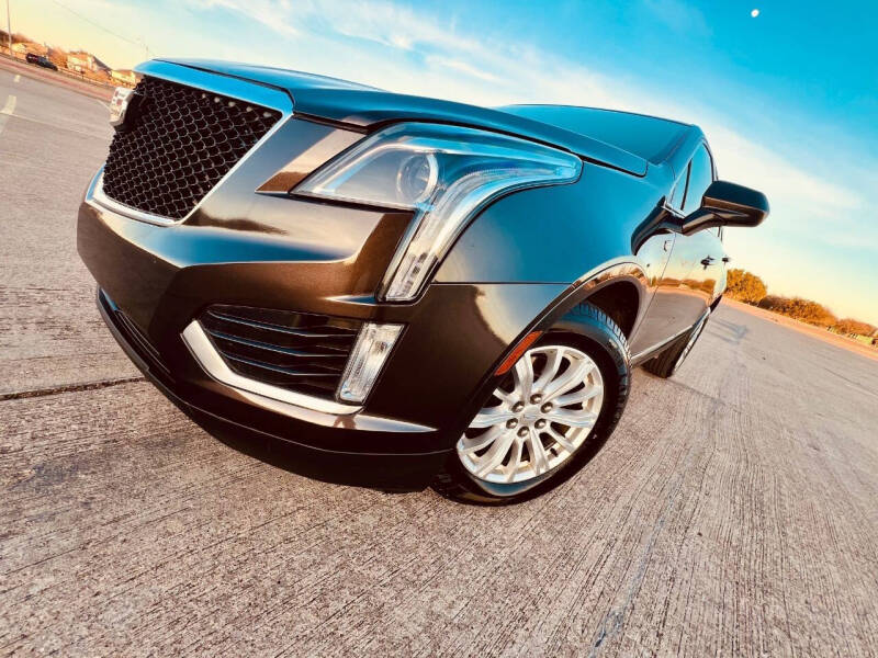 2017 Cadillac XT5